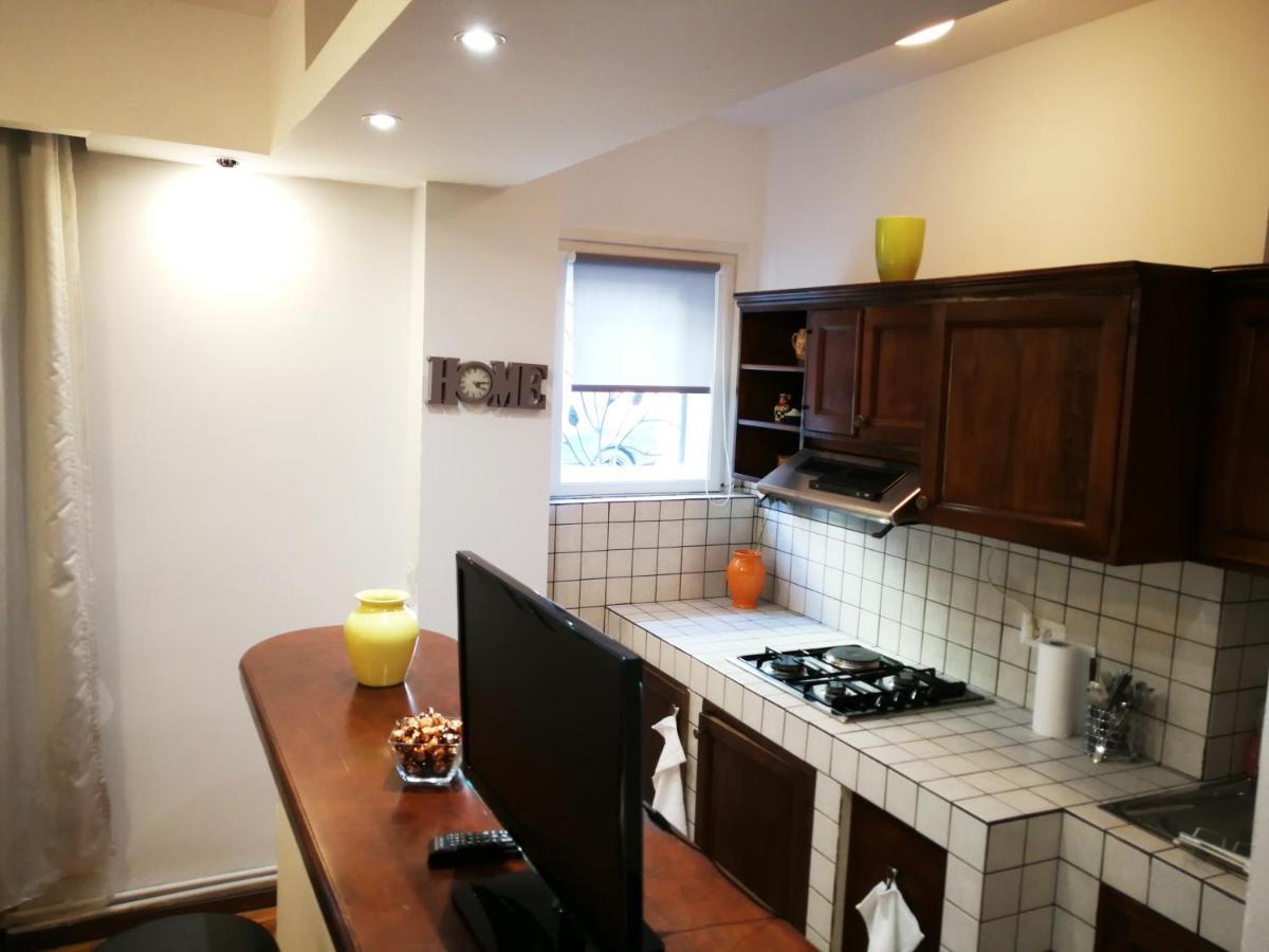Martini Studio Apartment Bucureşti Ngoại thất bức ảnh